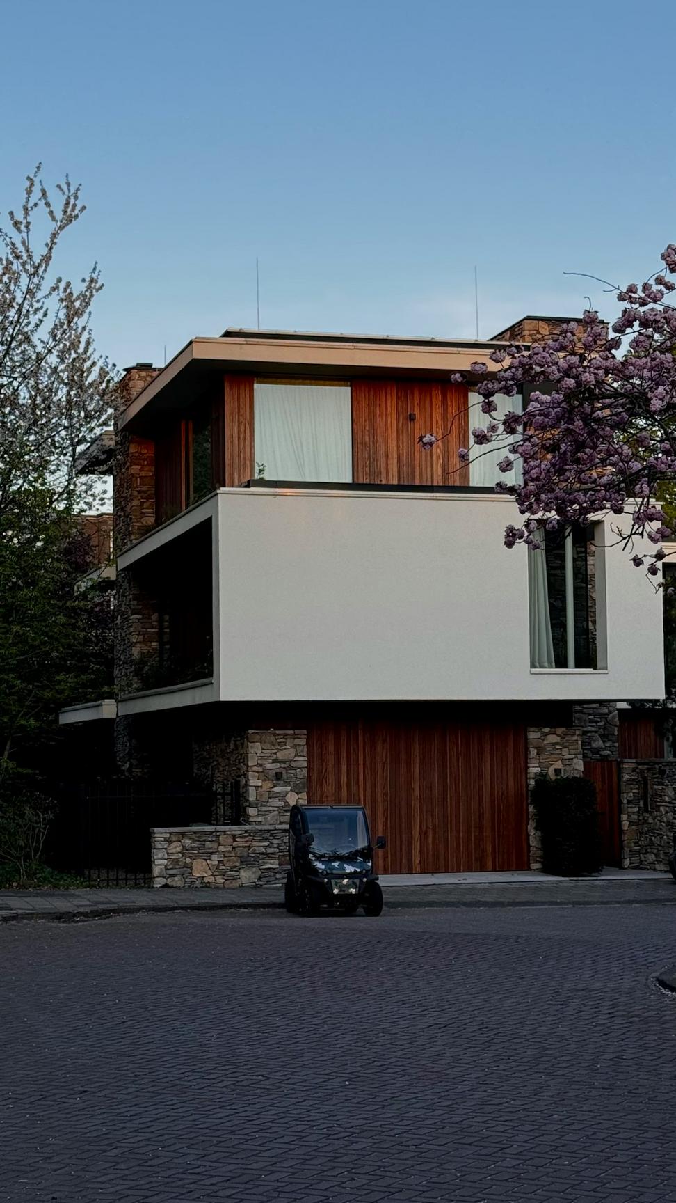 Lakeview Sustainable Home